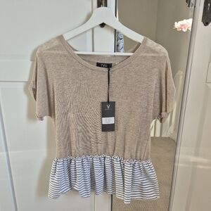 TYLI Womanity Italian Small Linen Short Sleeve Top With Cotton Frill NWT